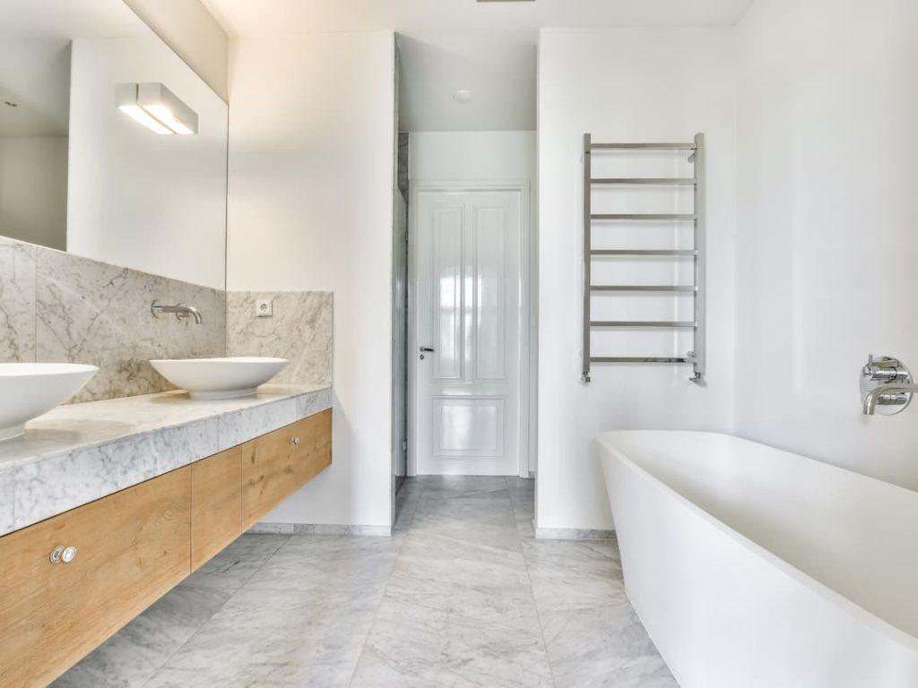 Luxury Bathroom With Free Standing Bath