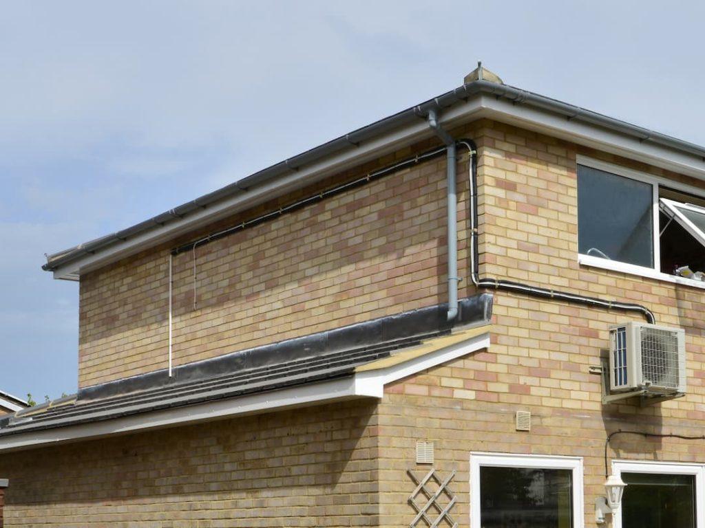 Single Storey Extension To Side Of House